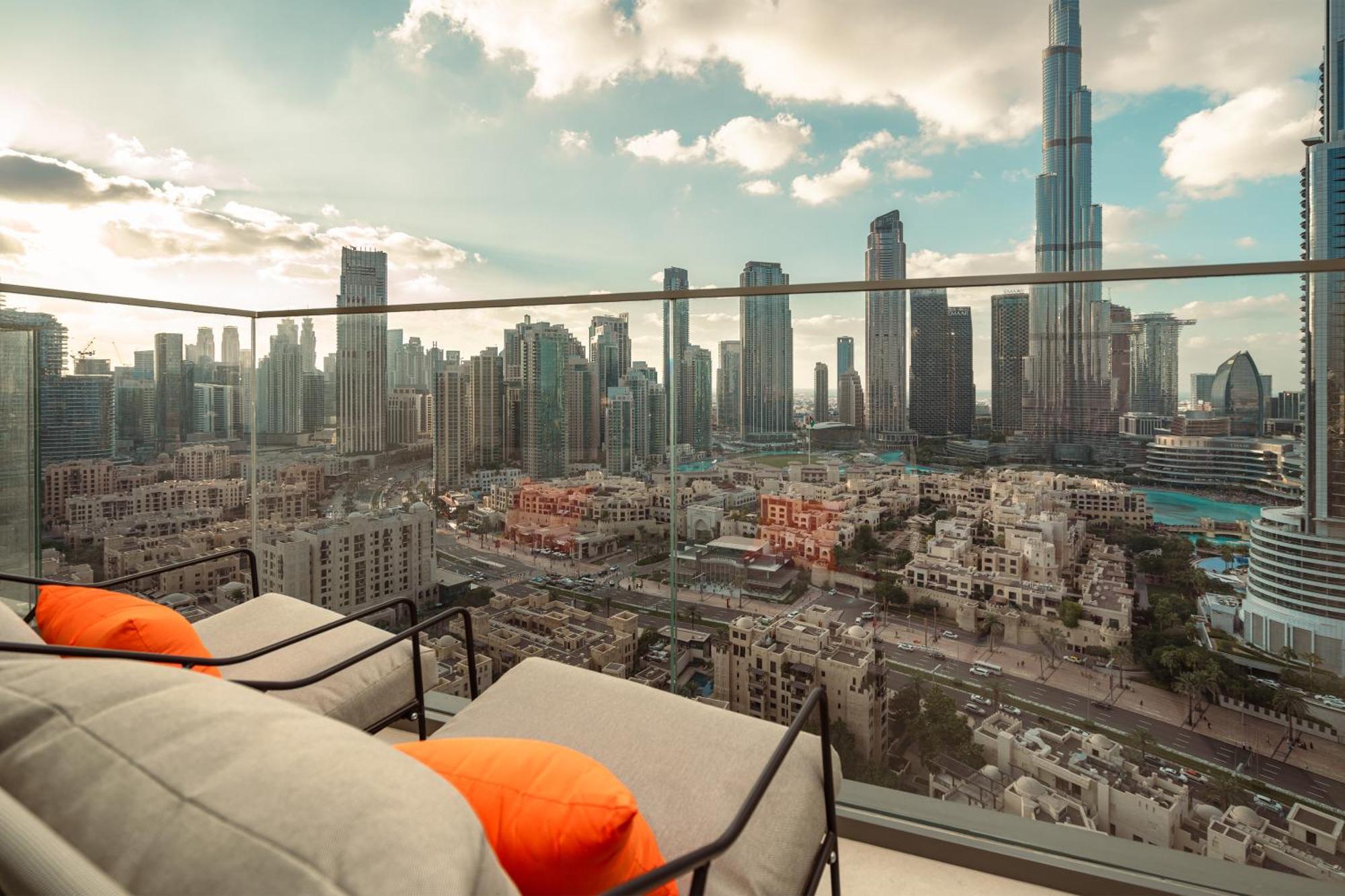 Prime Retreats @ Burj Royale By Emaar Apartment Dubai Ngoại thất bức ảnh