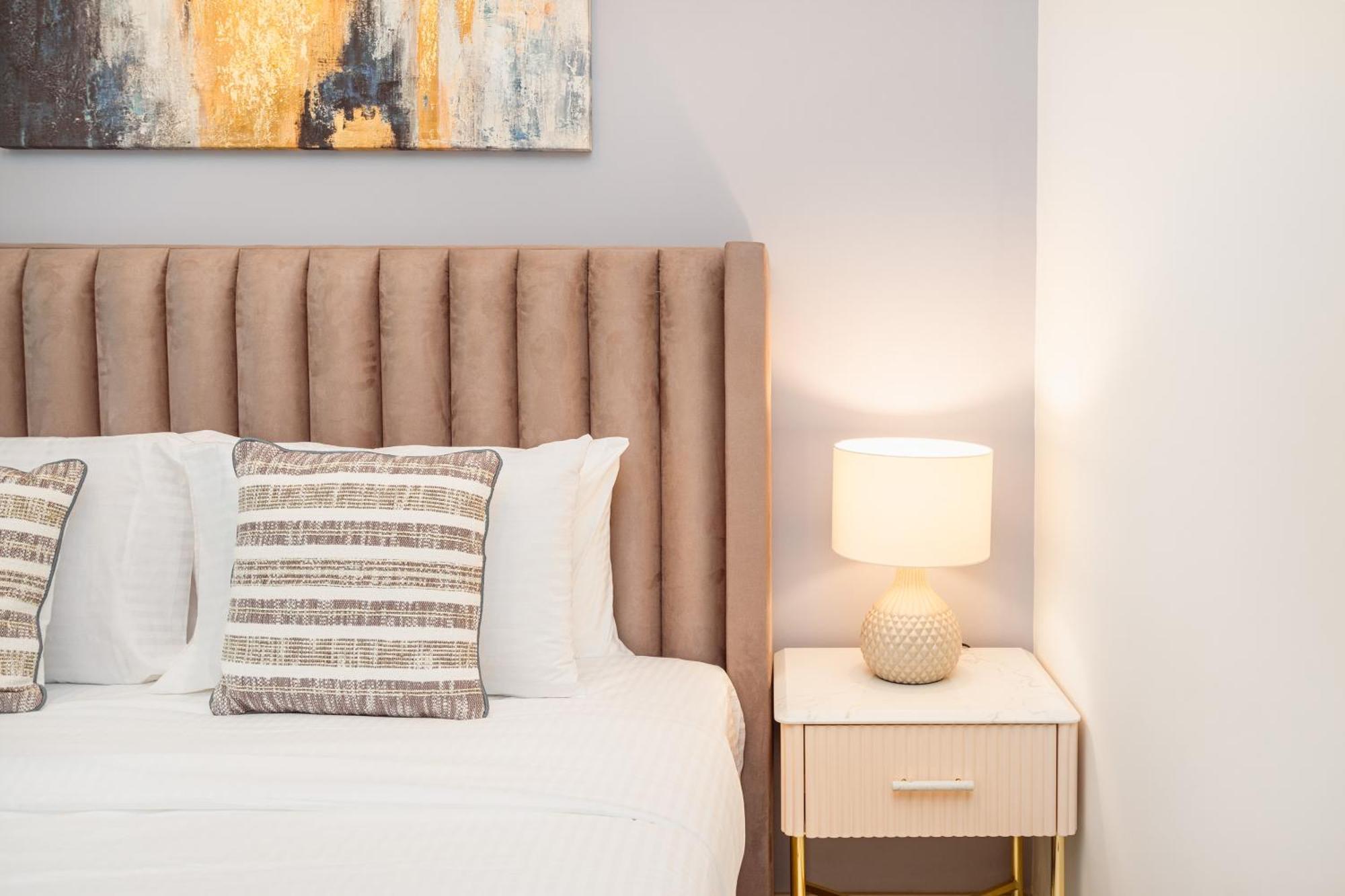Prime Retreats @ Burj Royale By Emaar Apartment Dubai Ngoại thất bức ảnh