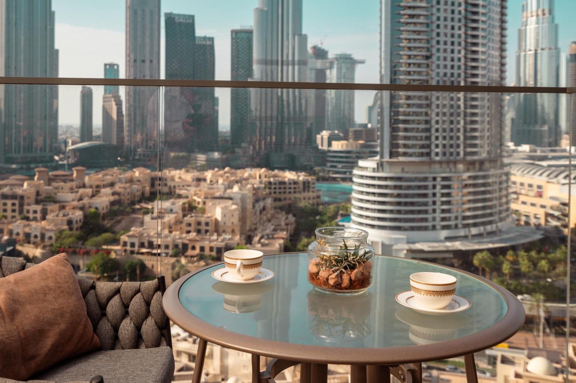 Prime Retreats @ Burj Royale By Emaar Apartment Dubai Ngoại thất bức ảnh