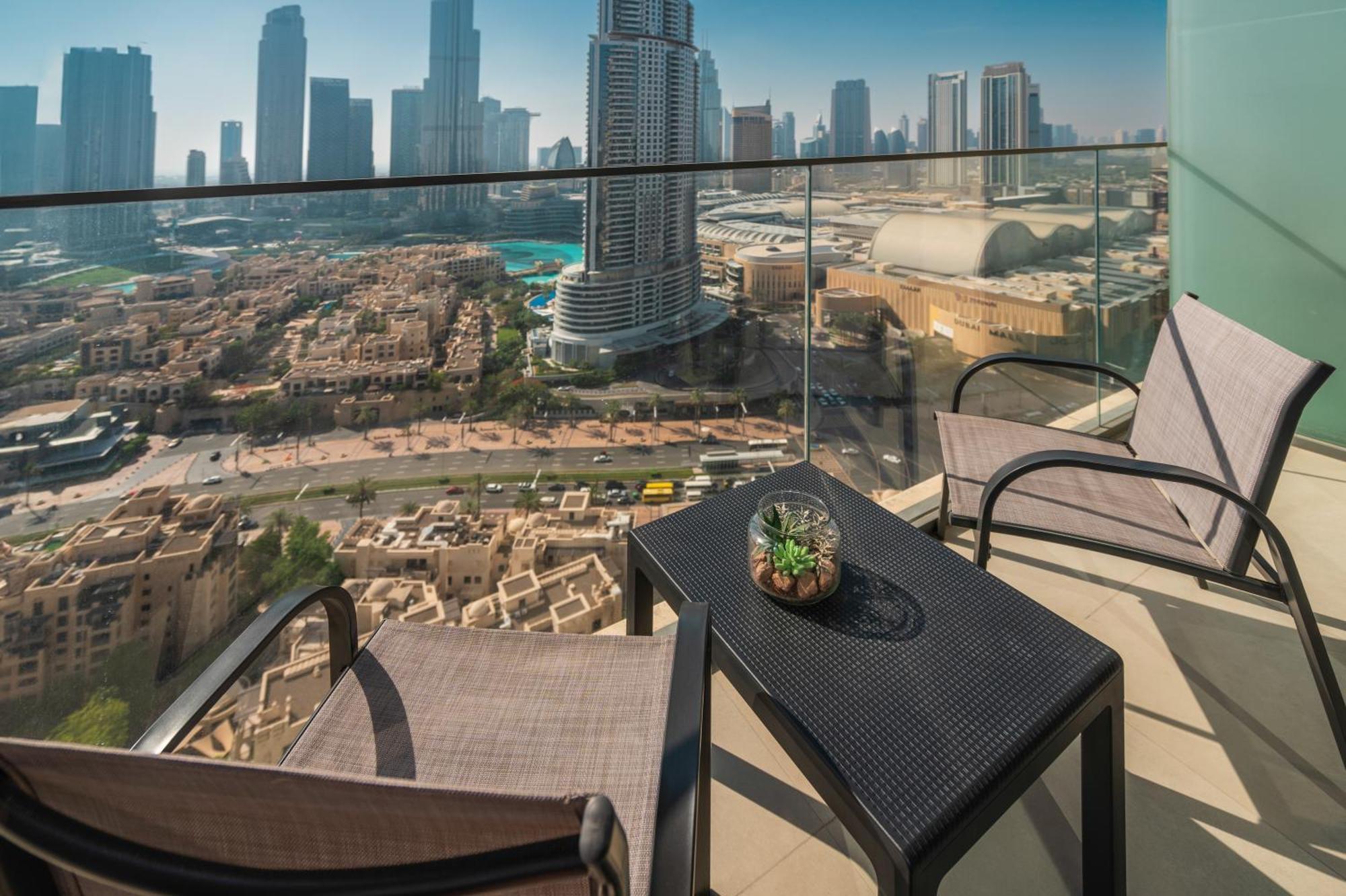 Prime Retreats @ Burj Royale By Emaar Apartment Dubai Ngoại thất bức ảnh