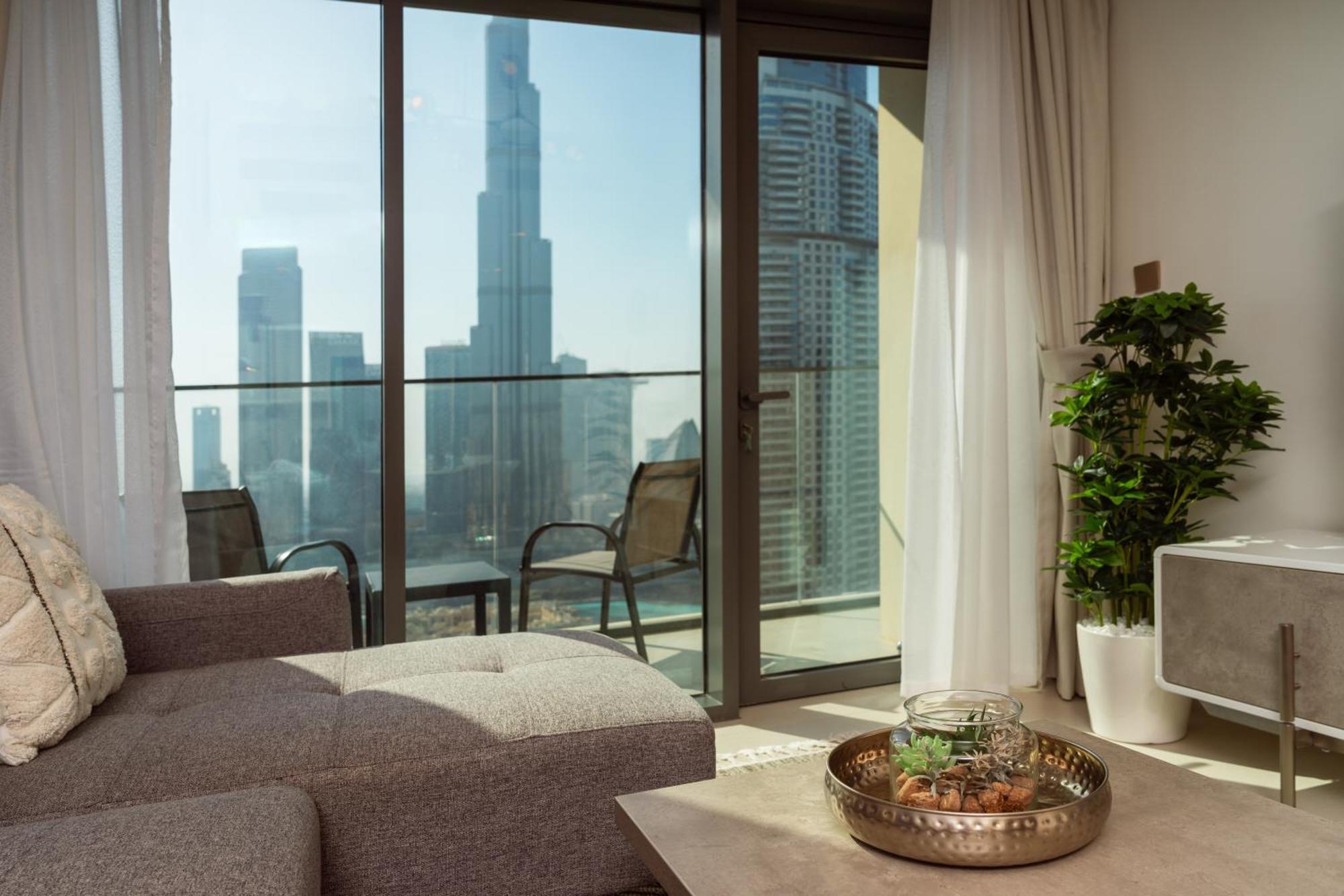 Prime Retreats @ Burj Royale By Emaar Apartment Dubai Ngoại thất bức ảnh